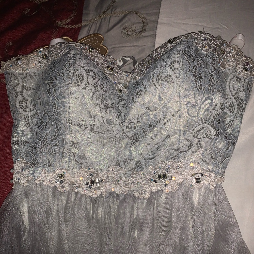 Selling this dress! Only worn once!
